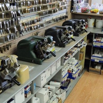 Oaktown Lock & Hardware - Photo - Keys & Locksmiths Near Me - Oakville, Ontario Oaktown Lock & Hardware - Photo - Keys & Locksmiths Near Me - Oakville, Ontario