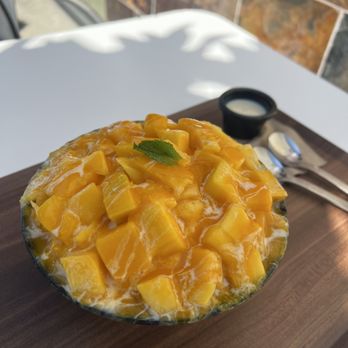 Sul & Beans - Mango shaved ice cream - Desserts Near Me - Irvine, California Sul & Beans - Mango shaved ice cream - Desserts Near Me - Irvine, California