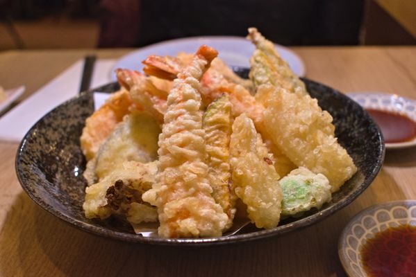 MARU Japanese Bistro by null