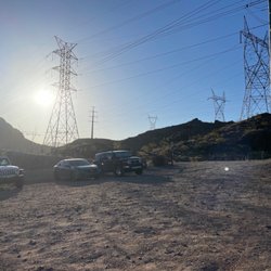 Goldstrike Hot Springs - Parking lot to trail head. Free parking!