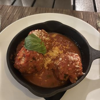 Napa on Providence - Cast iron meatballs - New American Near Me - Charlotte, North Carolina Napa on Providence - Cast iron meatballs - New American Near Me - Charlotte, North Carolina