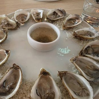 Darling - Oysters - Cocktail Bars Near Me - Edmonton, Alberta
