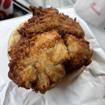 Chick-fil-A - Cauliflower sandwich - Fast Food Near Me - Greensboro, North Carolina Chick-fil-A - Cauliflower sandwich - Fast Food Near Me - Greensboro, North Carolina