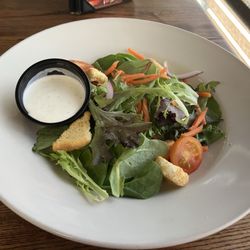 Howling Rabbits Beerworks - Bland side house salad