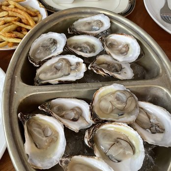 Deane House - Oysters - Canadian (New) Near Me - Calgary, Alberta Deane House - Oysters - Canadian (New) Near Me - Calgary, Alberta