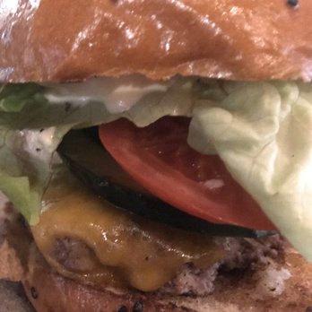 Moku Kitchen - Cheeseburger - Cocktail Bars Near Me - Honolulu, Hawaii