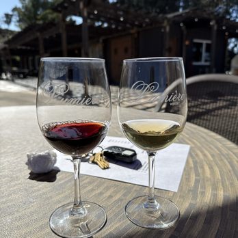 Lumiere Winery - Little wine to start the weekend. - Wineries Near Me - Temecula, California Lumiere Winery - Little wine to start the weekend. - Wineries Near Me - Temecula, California