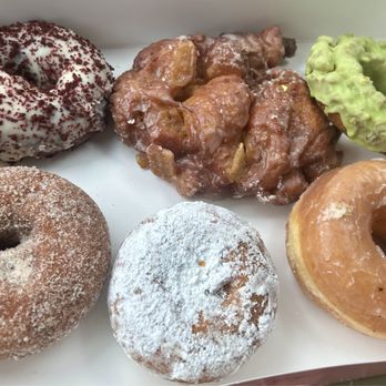 Stan's Donuts & Coffee - Donuts Near Me - Chicago, Illinois Stan's Donuts & Coffee - Donuts Near Me - Chicago, Illinois