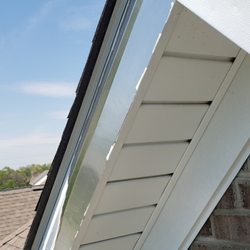Clewis Renovations - Flaking trim