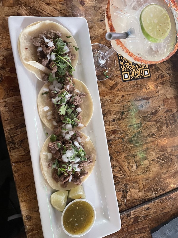 MANGOS KITCHEN BAR Updated August 2024 39 Photos & 28 Reviews