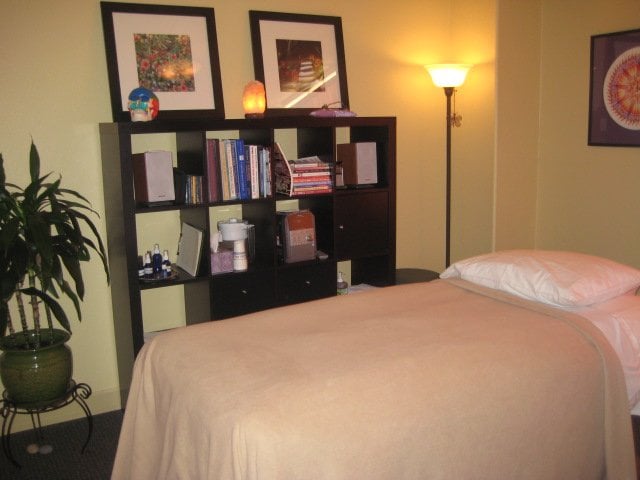 Alamo Holistic Healing Center Logo