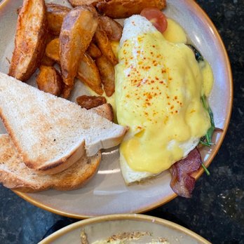 Curio Bistro - Omelet - Cajun/Creole Near Me - New Orleans, Louisiana