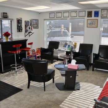 Elder Auto - Customer Waiting Area - Auto Repair Near Me - Denver, Colorado Elder Auto - Customer Waiting Area - Auto Repair Near Me - Denver, Colorado