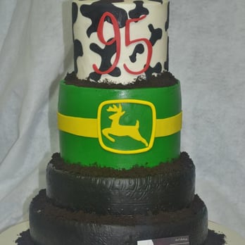 Atol Bakery - a three tiered cake with a pig on top - Bakeries Near Me - Walterboro, South Carolina Atol Bakery - a three tiered cake with a pig on top - Bakeries Near Me - Walterboro, South Carolina