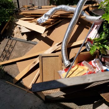 Hauling Henchmen Junk Removal - Before - Junk Removal & Hauling Near Me Hauling Henchmen Junk Removal - Before - Junk Removal & Hauling Near Me