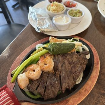 La Speranza Restaurant - fajita deluxe $26.95 (instagram: @issa.cheatday) - Italian Near Me - Rockville, Maryland La Speranza Restaurant - fajita deluxe $26.95 (instagram: @issa.cheatday) - Italian Near Me - Rockville, Maryland
