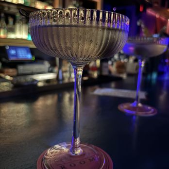 El Laundry Room - Dirty martini 9/10 - Speakeasies Near Me - Doral, Florida El Laundry Room - Dirty martini 9/10 - Speakeasies Near Me - Doral, Florida