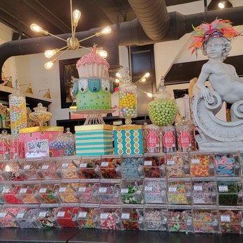Pinkitzel - a display of candy in a store - Cupcakes Near Me - Tulsa, Oklahoma