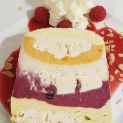 La Réale - Ice cream with meringue
