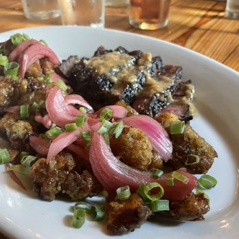 Edmund's Original - Filet minion and crispy potatoes - Brewpubs Near Me - Charleston, South Carolina