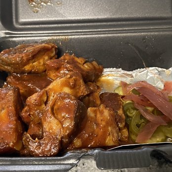 Smokey Mo - Pickled jalapeños, and onions! - Barbeque Near Me - Tucson, Arizona