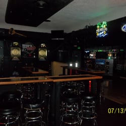 Cloud 9 - Spacious bar lot of seating
