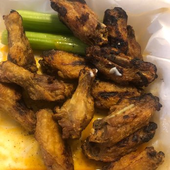 Tampa Tap Room - Chicken wings - Sports Bars Near Me - Tampa, Florida Tampa Tap Room - Chicken wings - Sports Bars Near Me - Tampa, Florida