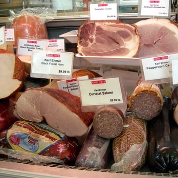 Shubie's Marketplace - Yummy Deli - Beer, Wine & Spirits Near Me - Marblehead, Massachusetts