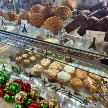 Bouchée Patisserie - Patisserie/Cake Shop Near Me - Houston, Texas