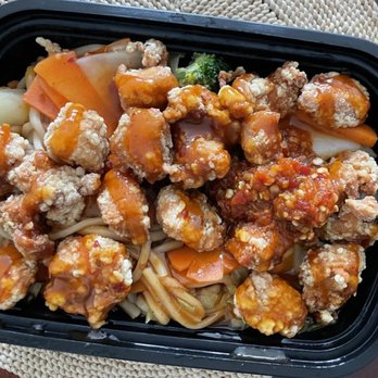 Dangki Fusion - Dangki box with chicken - Asian Fusion Near Me - Richardson, Texas Dangki Fusion - Dangki box with chicken - Asian Fusion Near Me - Richardson, Texas