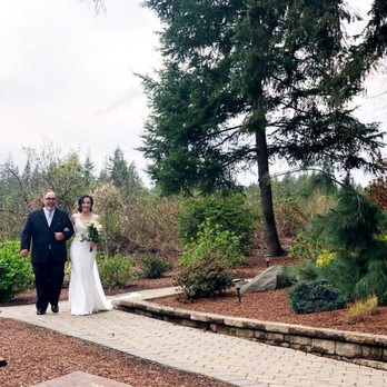 The Empress Estate - Proud dad walking the bride down the isle - Venues & Event Spaces Near Me - Woodland, Washington The Empress Estate - Proud dad walking the bride down the isle - Venues & Event Spaces Near Me - Woodland, Washington