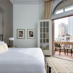 The Driskill - Guest Room