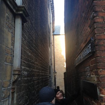 Wander Oxford Walking Tours - There is a story around every corner - Historical Tours Near Me - Oxford, OXF
