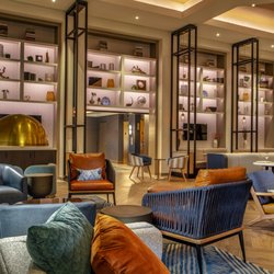 Lucas Lounge