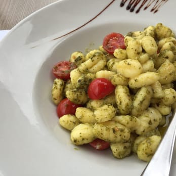 Le Pinocchio - Gnocchi with pesto (pistou) - Pizza Near Me - Èze, 06