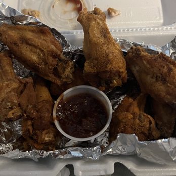 Manny's Rook Station Cafe - Delish wings. Dry Cajun seasoned with a side of BBQ sauce - Cafes Near Me - Carnegie, Pennsylvania
