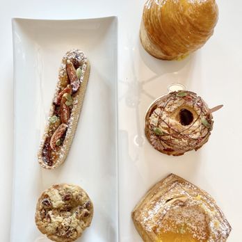 Cho-Kwok-Lat - My favourites from this time were the MANDARIN BLOOD ORANGE DANISH & FIG FRUIT TART ~ - Desserts Near Me - Markham, Ontario Cho-Kwok-Lat - My favourites from this time were the MANDARIN BLOOD ORANGE DANISH & FIG FRUIT TART ~ - Desserts Near Me - Markham, Ontario