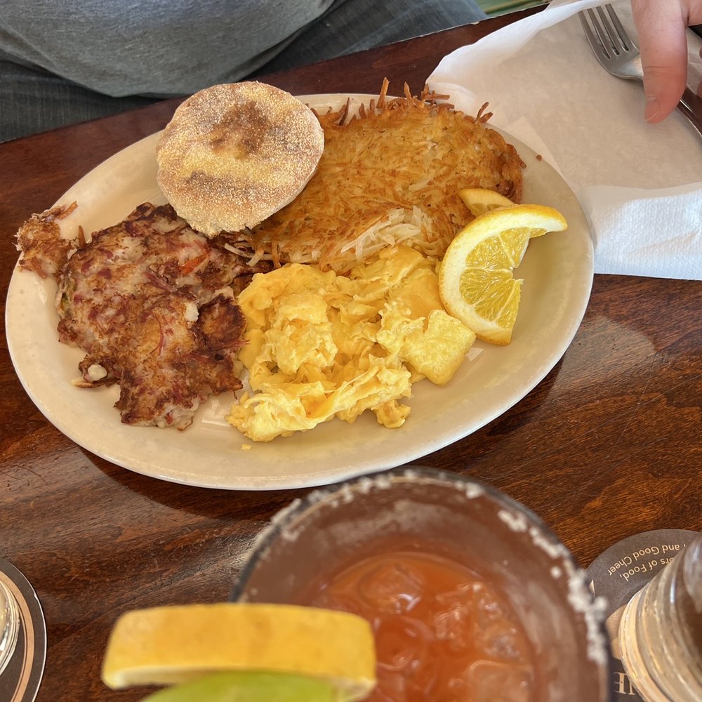 Vista Village Pub - Corned beef hash - Irish Pub Near Me - Vista, California Vista Village Pub - Corned beef hash - Irish Pub Near Me - Vista, California
