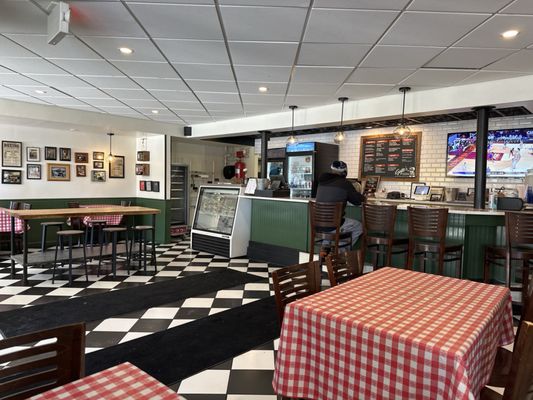Gatto's Pizza by null