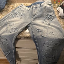 Plato's Closet Cumming - Said the wear on these were "bad". what does the concept look like huh?