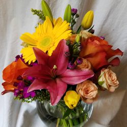 Creighton's Wildflowers Design Studio - Autumn Arrangement