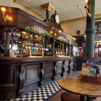 The Albert - Pubs Near Me - London, XGL