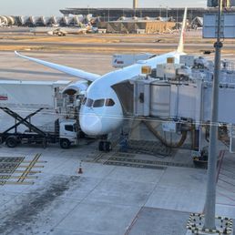Boeing 787-9 at Bangkok Suvarnabhumi Airport - Traveling to Vancouver
