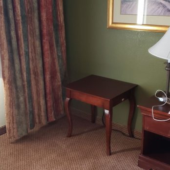 Red Lion Inn & Suites Perris - Missing chair replaced with night table - Hotels Near Me - Perris, California Red Lion Inn & Suites Perris - Missing chair replaced with night table - Hotels Near Me - Perris, California