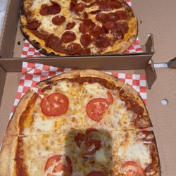 Mozzarella - Pepperoni and margerita pizzas