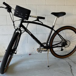 Andrew setup this Linus with my Swytch pro-pack electric conversion kit.
