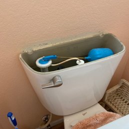 The toilet flushes great