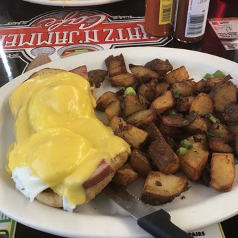 Katz N' Jammers Cafe - Eggs Benedict - Diners Near Me - Lancaster, California