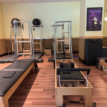 Fitness Formula Clubs South Loop - Pilates space - Gyms Near Me - Chicago, Illinois