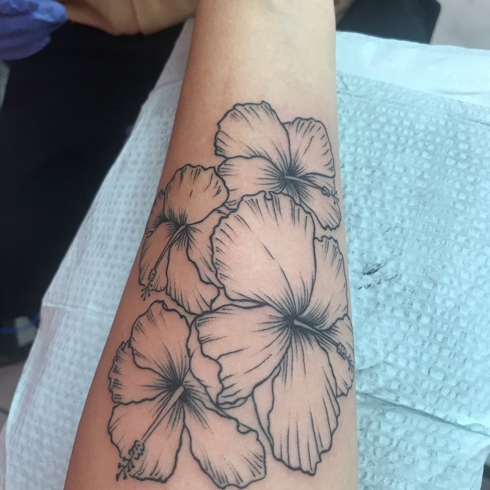 Electric Paradise Tattoo - fresh hibiscus! (my own artwork) - Tattoo Near Me - Honolulu, Hawaii Electric Paradise Tattoo - fresh hibiscus! (my own artwork) - Tattoo Near Me - Honolulu, Hawaii